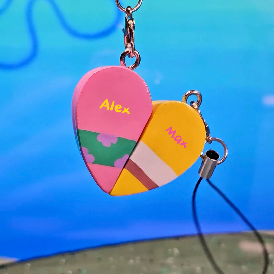 Personalised Magnetic Best Friend Keychain – Two Halves One Heart